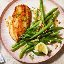 Chicken breast & coconut green beans